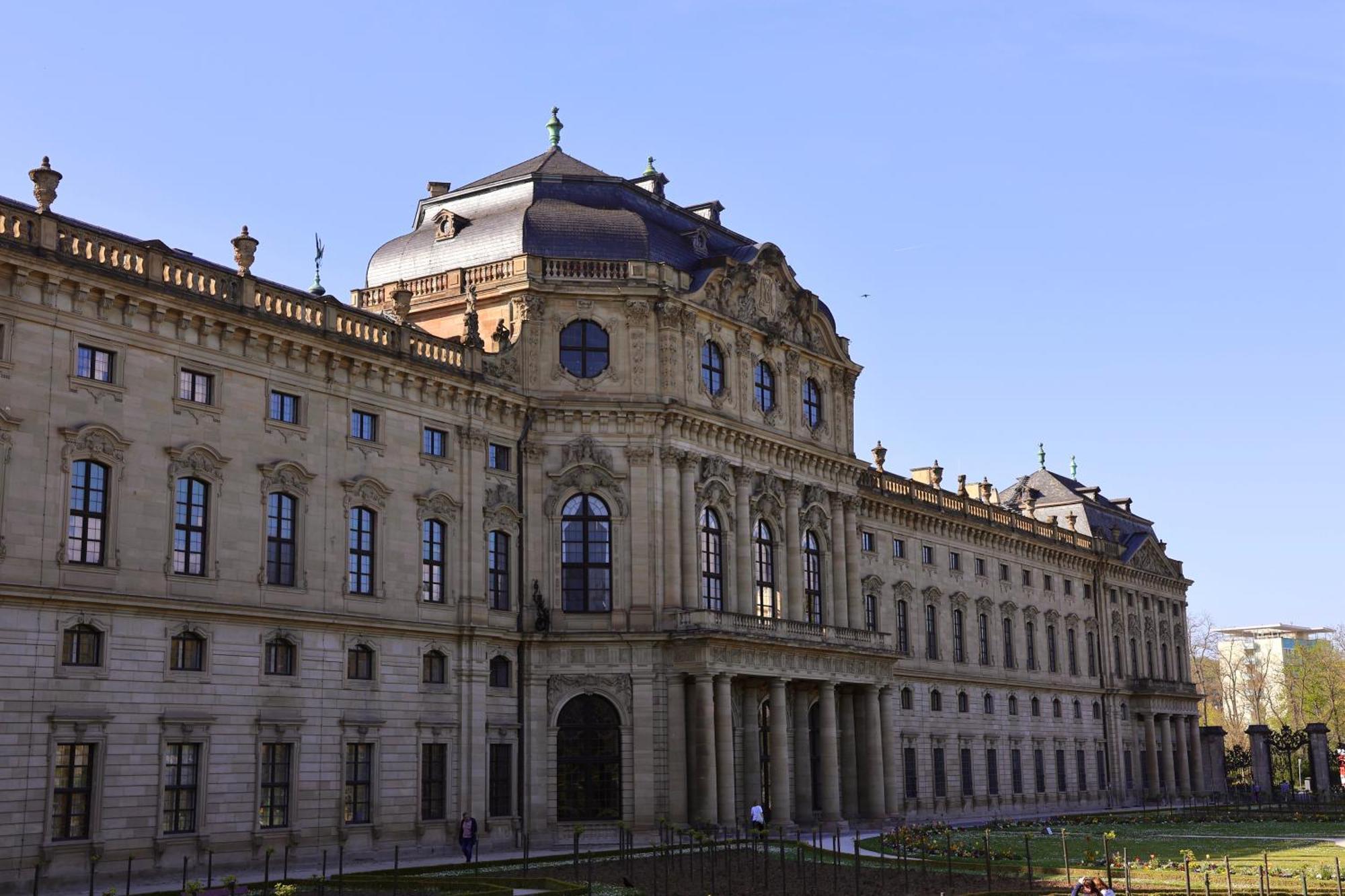 Ringpark-Ferien Apartment Wurzburg Bagian luar foto
